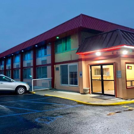 Red Carpet Inn & Suites Lima -Listing Partner Exterior photo