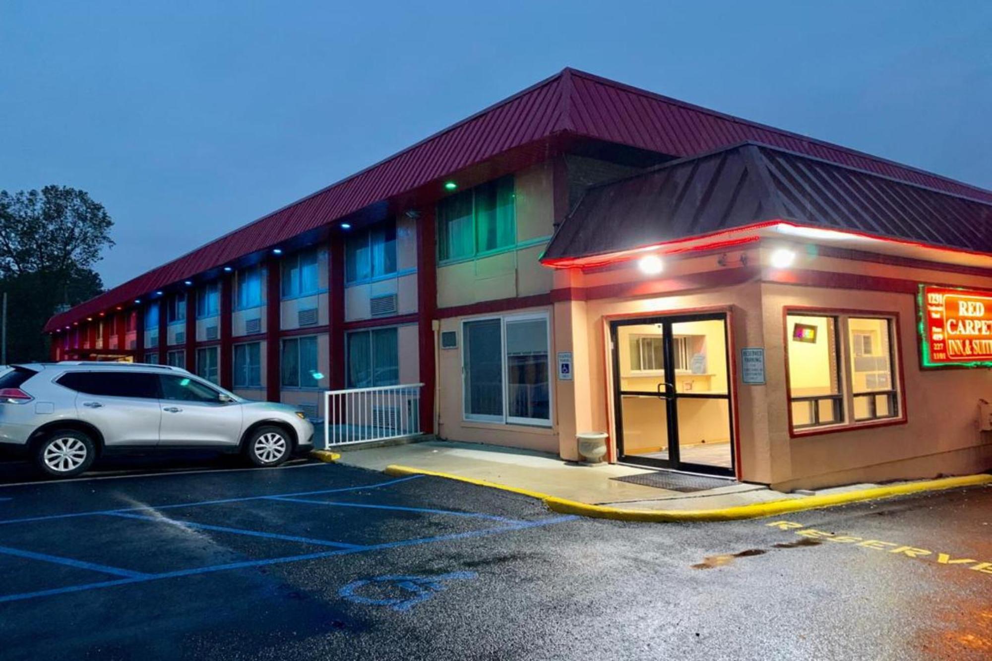 Red Carpet Inn & Suites Lima -Listing Partner Exterior photo