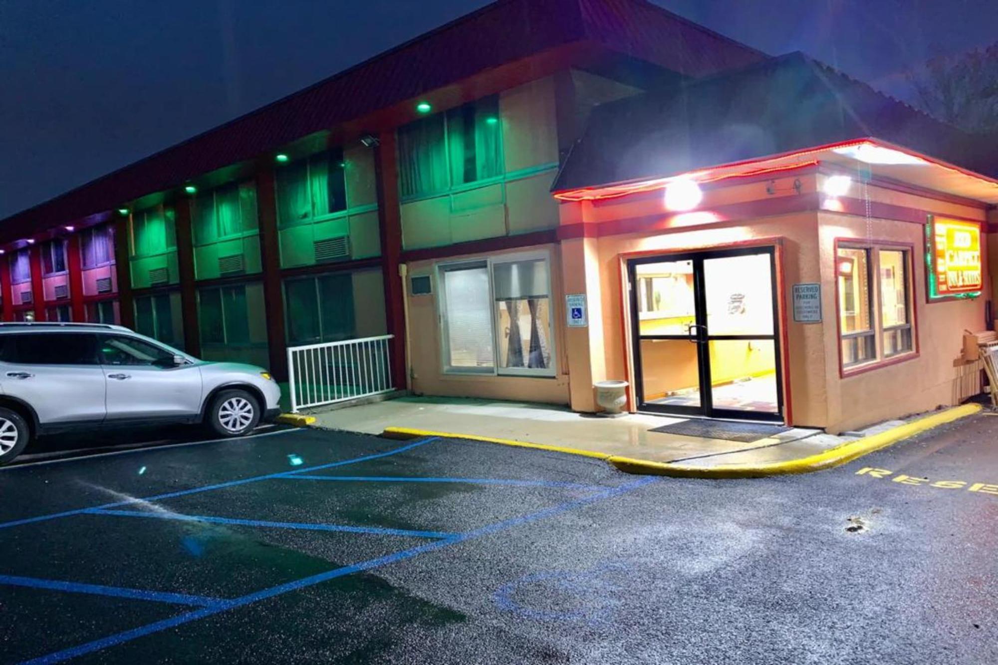 Red Carpet Inn & Suites Lima -Listing Partner Exterior photo